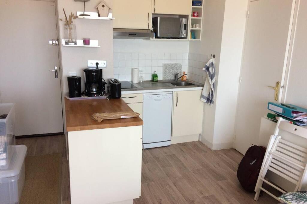 Appartement T2 Avec Vue Sur Mer Directe ! Courseulles-sur-Mer Exteriör bild