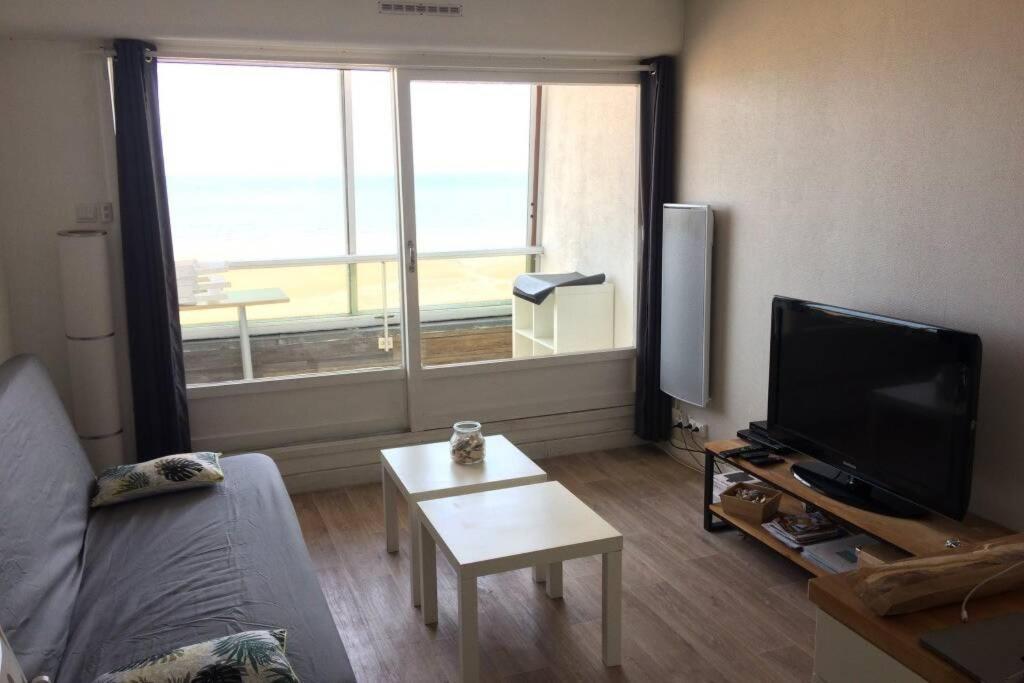 Appartement T2 Avec Vue Sur Mer Directe ! Courseulles-sur-Mer Exteriör bild